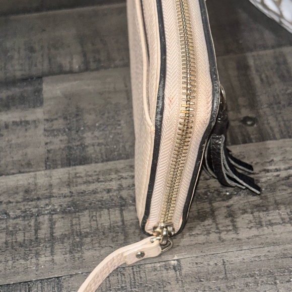 Kate Spade Chester Street Neda/warm beige and black pebbled leather. - Picture 9 of 10